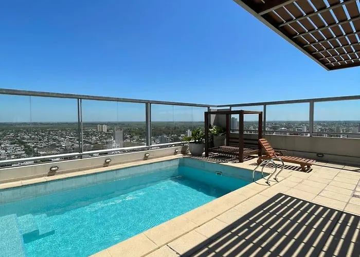 Hermoso departamento con cochera y piscina.